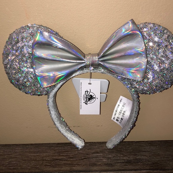 Disney Millennial Silver Ears new - Picture 2 of 5